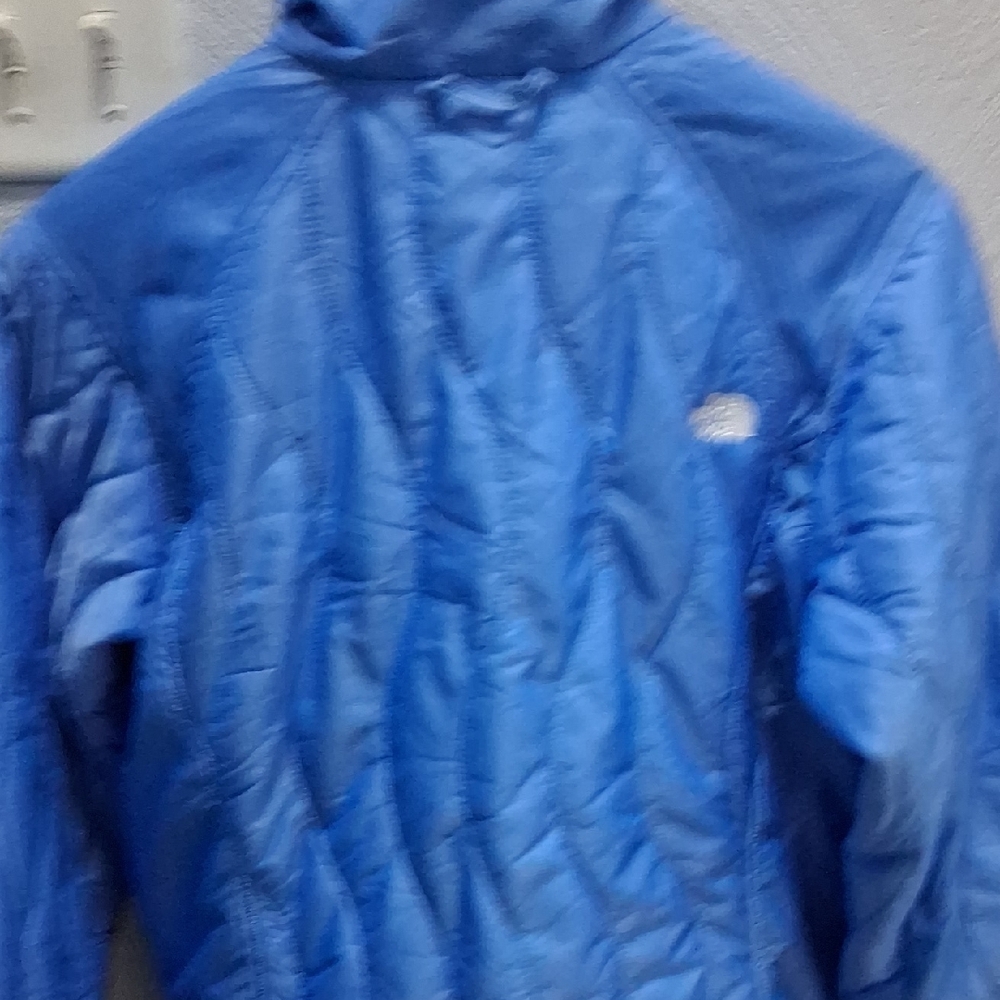 The North Face Kids Light Blue Puffer Jacket - Picture 5 of 6
